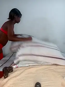 Snapshot of Missvixen81 chatting on February 24, 2026, 4:57 am Missvixen81 online show from February 24, 2026, 4:57 am