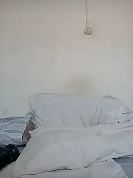 Snapshot of Missvixen81 chatting on October 17, 2025, 4:49 am Missvixen81 online show from October 17, 2025, 4:49 am