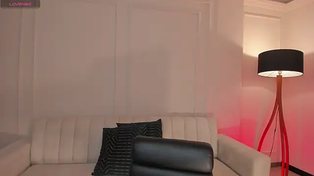 Snapshot of MaddisonCollins chatting on December 19, 2025, 1:24 pm MaddisonCollins online show from December 19, 2025, 1:24 pm