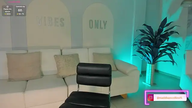 Snapshot of MaddisonCollins chatting on February 6, 2026, 7:43 pm MaddisonCollins online show from February 6, 2026, 7:43 pm