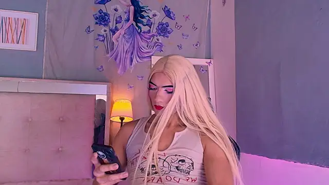 Snapshot of Emily_Castillo_1 chatting on May 30, 2026, 5:14 am Emily Castillo 1 online show from May 30, 2026, 5:14 am