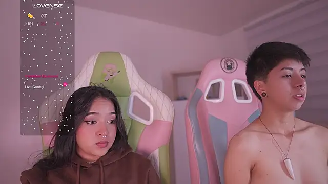 Snapshot of tommy_blue chatting on November 15, 2025, 6:01 pm tommy blue online show from November 15, 2025, 6:01 pm