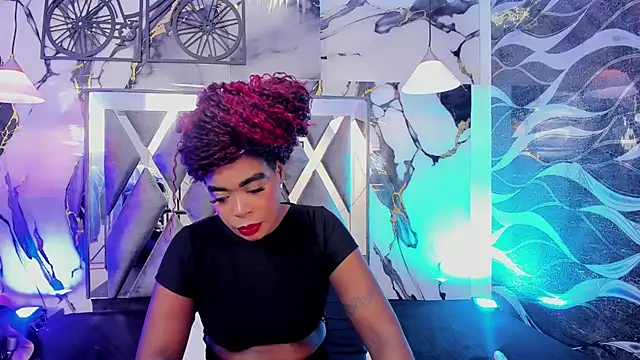 Snapshot of CandyMartinez_ chatting on June 2, 2026, 8:20 pm CandyMartinez online show from June 2, 2026, 8:20 pm