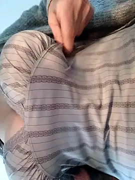 BellyDancer1 online show from November 12, 2025, 9:24 am