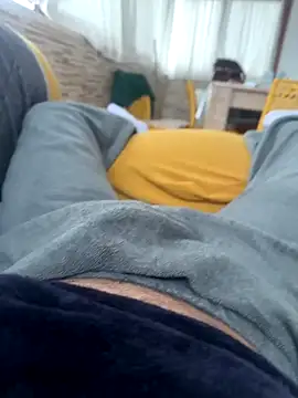 Snapshot of ategurl192 chatting on December 14, 2025, 8:53 am ategurl192 online show from December 14, 2025, 8:53 am