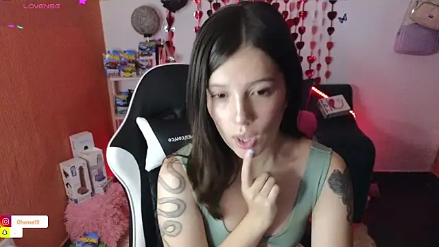 Snapshot of Hot_G_B_xxx chatting on March 8, 2025, 8:46 pm Hot G B xxx online show from March 8, 2025, 8:46 pm