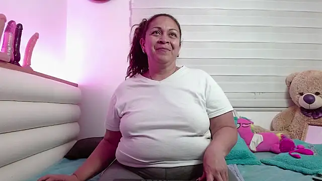 Snapshot of scarlettbooty chatting on May 26, 2026, 9:29 am scarlettbooty online show from May 26, 2026, 9:29 am