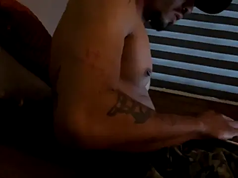 Snapshot of salvadorsneakerfreak chatting on November 14, 2025, 10:24 pm salvadorsneakerfreak online show from November 14, 2025, 10:24 pm