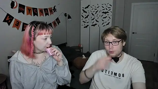 JayMollyy online show from October 25, 2025, 5:57 pm