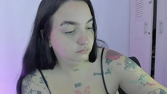 Snapshot of Celestte chatting on October 5, 2025, 4:31 pm Celestte online show from October 5, 2025, 4:31 pm