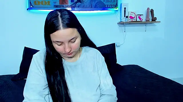 Snapshot of Celestte chatting on March 20, 2025, 10:43 am Celestte online show from March 20, 2025, 10:43 am