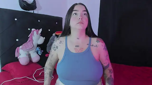 Snapshot of Celestte chatting on December 17, 2025, 1:32 am Celestte online show from December 17, 2025, 1:32 am