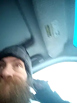 Snapshot of SirJonBradley chatting on December 3, 2025, 10:09 pm SirJonBradley online show from December 3, 2025, 10:09 pm