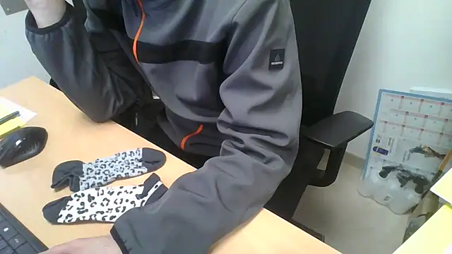 GM51-1988 online show from February 11, 2026, 5:02 pm