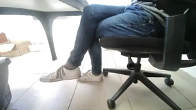 GM51-1988 online show from November 17, 2025, 2:43 pm