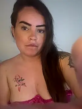 Sophie 23XX online show from December 16, 2025, 2:21 pm