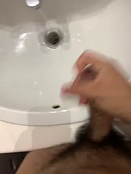 Snapshot of Runstat chatting on September 25, 2025, 9:32 pm Runstat online show from September 25, 2025, 9:32 pm