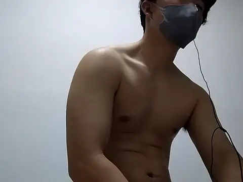 Snapshot of taaaaaa- chatting on April 10, 2026, 12:23 pm taaaaaa- online show from April 10, 2026, 12:23 pm