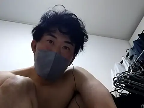 Snapshot of taaaaaa- chatting on April 17, 2026, 3:26 pm taaaaaa- online show from April 17, 2026, 3:26 pm