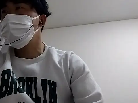 Snapshot of taaaaaa- chatting on March 30, 2026, 2:07 pm taaaaaa- online show from March 30, 2026, 2:07 pm