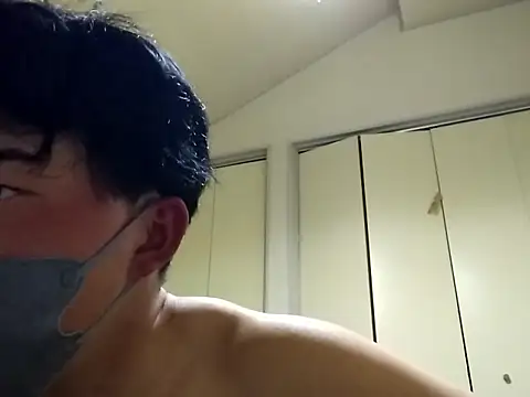 Snapshot of taaaaaa- chatting on March 19, 2026, 2:39 pm taaaaaa- online show from March 19, 2026, 2:39 pm