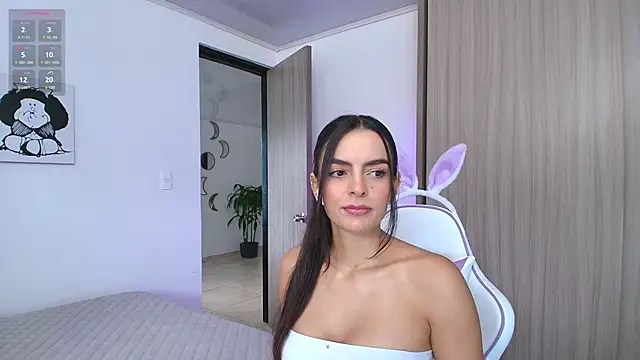 Snapshot of Abigail_cruz chatting on March 15, 2025, 6:21 pm Abigail cruz online show from March 15, 2025, 6:21 pm