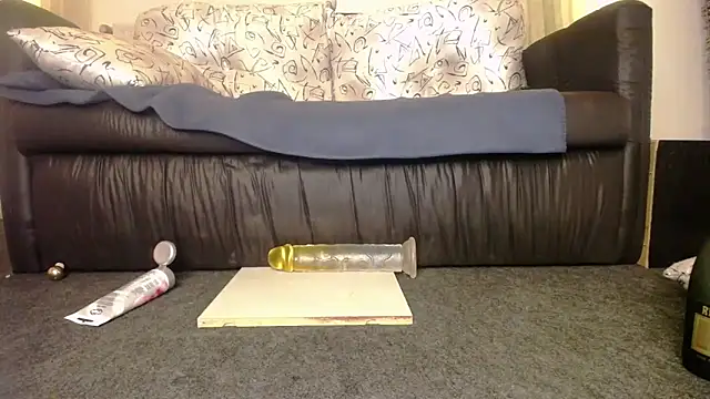 BiggedyBear online show from December 19, 2025, 11:18 pm