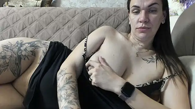 Snapshot of Miss_Vici chatting on May 1, 2026, 7:30 pm Miss Vici online show from May 1, 2026, 7:30 pm