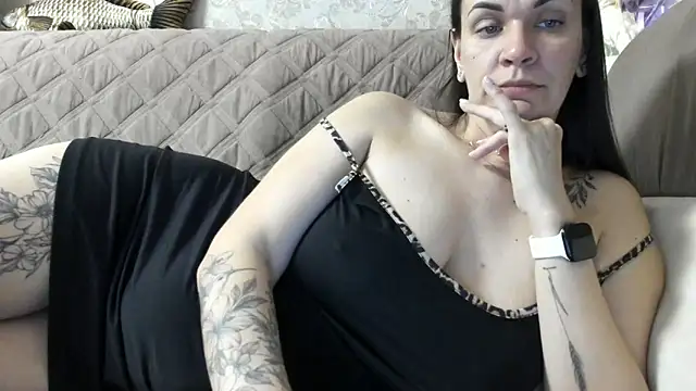 Snapshot of Miss_Vici chatting on May 3, 2026, 7:39 pm Miss Vici online show from May 3, 2026, 7:39 pm