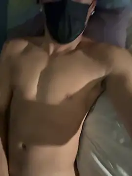 Snapshot of maxx777 chatting on November 29, 2025, 5:02 pm maxx777 online show from November 29, 2025, 5:02 pm