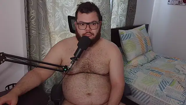 Snapshot of Edmund98 chatting on December 1, 2025, 4:19 pm Edmund98 online show from December 1, 2025, 4:19 pm