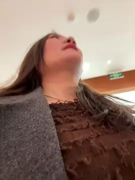 leili888 online show from March 10, 2025, 3:34 am