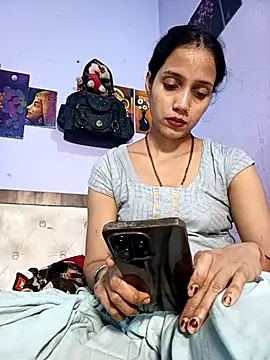 Snapshot of indiandesilive chatting on September 13, 2025, 4:29 pm indiandesilive online show from September 13, 2025, 4:29 pm