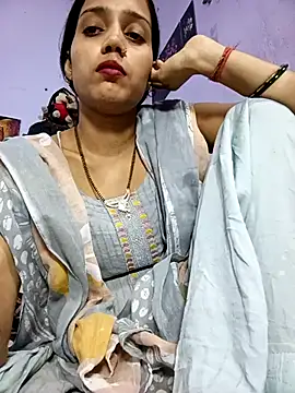 Snapshot of indiandesilive chatting on September 14, 2025, 4:35 am indiandesilive online show from September 14, 2025, 4:35 am