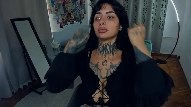 CharimgSabrina online show from October 5, 2025, 6:04 am