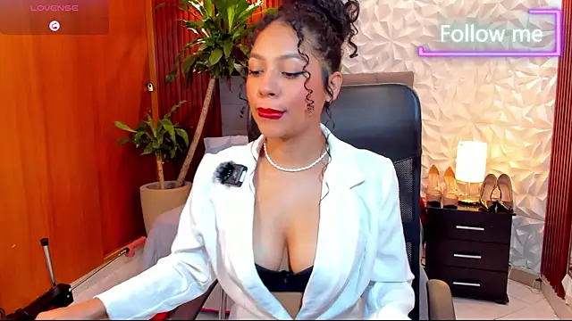Snapshot of Sasha_rd chatting on April 17, 2026, 1:47 pm Sasha rd online show from April 17, 2026, 1:47 pm
