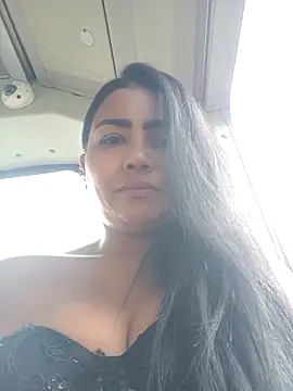 Snapshot of Ariana_Rodriguez chatting on April 21, 2026, 1:07 pm Ariana Rodriguez online show from April 21, 2026, 1:07 pm