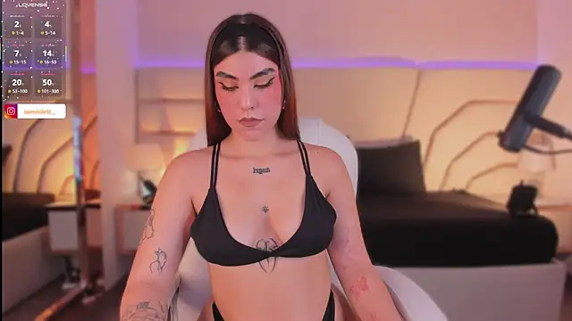 Snapshot of Violeta-Marquez chatting on November 21, 2025, 11:42 am Violeta-Marquez online show from November 21, 2025, 11:42 am