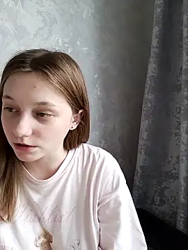 Snapshot of Bonechka chatting on November 17, 2025, 9:46 am Bonechka online show from November 17, 2025, 9:46 am