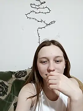 Snapshot of Bonechka chatting on March 18, 2025, 2:39 pm Bonechka online show from March 18, 2025, 2:39 pm