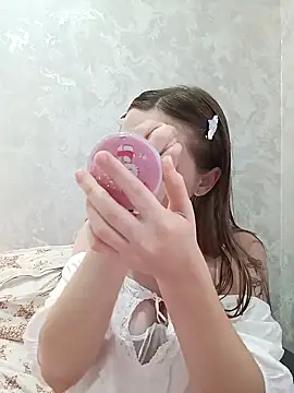 Snapshot of Bonechka chatting on September 16, 2025, 3:24 pm Bonechka online show from September 16, 2025, 3:24 pm