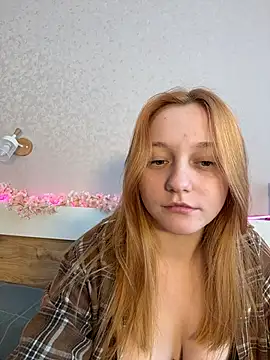 Snapshot of Bonechka chatting on May 11, 2026, 7:32 am Bonechka online show from May 11, 2026, 7:32 am