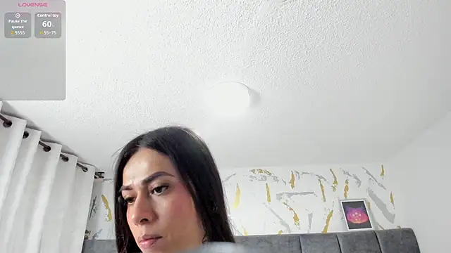 Cristal Velle online show from November 12, 2025, 12:42 pm