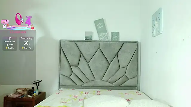 Snapshot of leslybrown chatting on December 16, 2025, 9:08 pm leslybrown online show from December 16, 2025, 9:08 pm