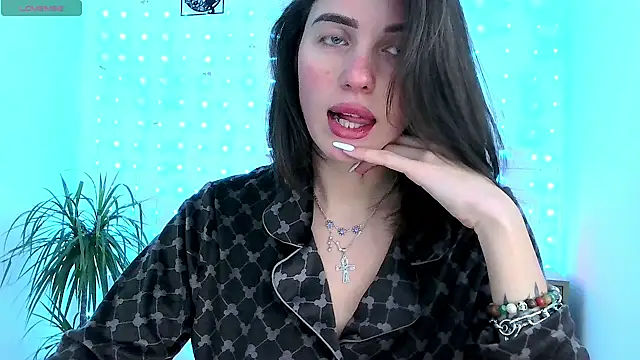 Snapshot of neferutt chatting on November 28, 2025, 2:39 pm neferutt online show from November 28, 2025, 2:39 pm