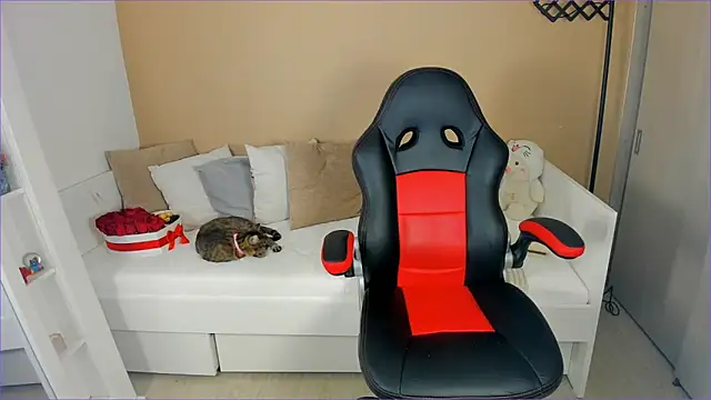 Snapshot of ValentinaMilann chatting on September 23, 2025, 10:50 pm ValentinaMilann online show from September 23, 2025, 10:50 pm