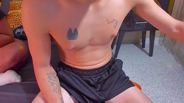 glamandfoxxy online show from March 14, 2025, 7:01 pm