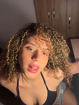 Snapshot of KittyTwerk_2 chatting on April 27, 2026, 7:56 pm KittyTwerk 2 online show from April 27, 2026, 7:56 pm