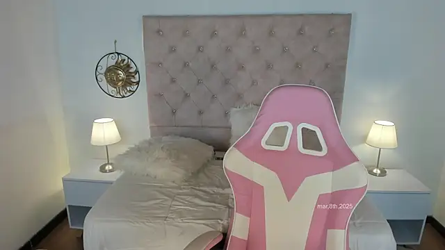 Snapshot of Lyliboom chatting on March 9, 2025, 1:46 am Lyliboom online show from March 9, 2025, 1:46 am