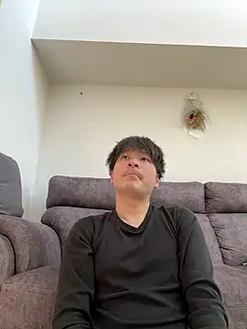 waka3232 online show from December 18, 2025, 2:05 am